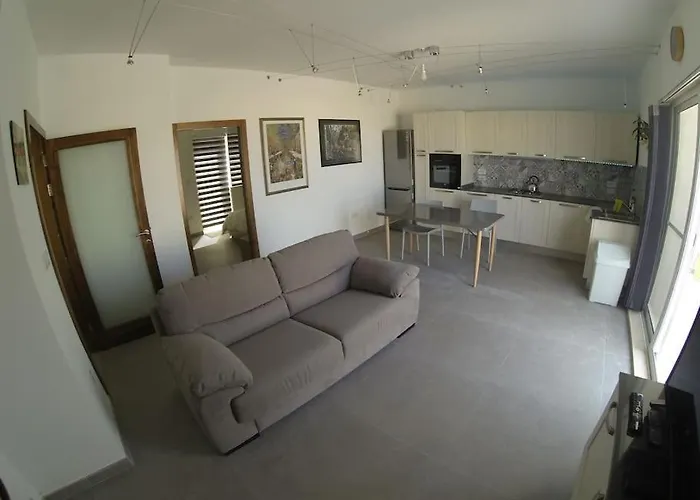 Stunning Penthouse. Fully A/c 95sqm One Bedroom Żejtun