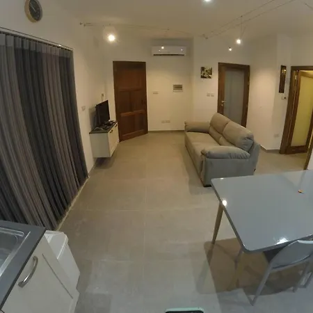 Stunning Penthouse. Fully A/c 95sqm One Bedroom Appartement Żejtun