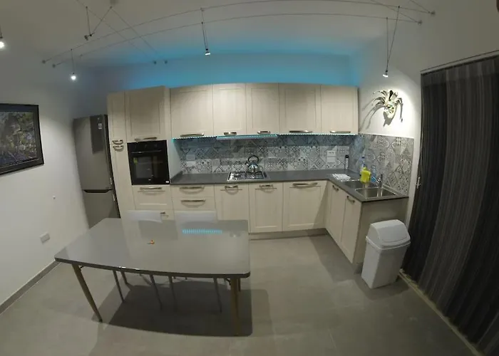 Stunning Penthouse. Fully A/c 95sqm One Bedroom Żejtun