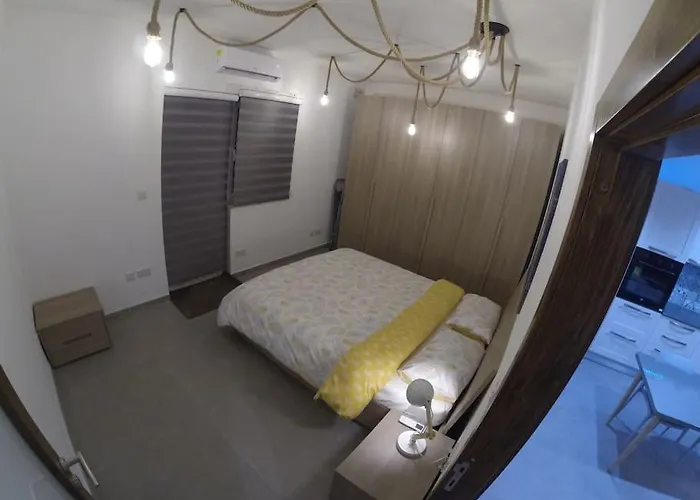 Stunning Penthouse. Fully A/c 95sqm One Bedroom *