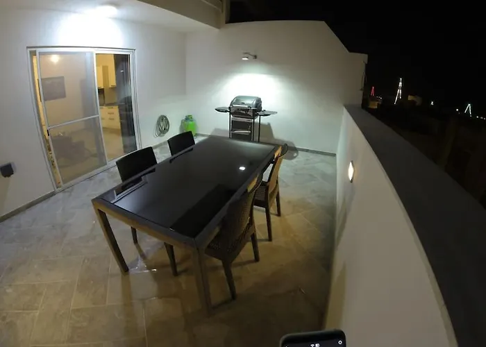 Stunning Penthouse. Fully A/c 95sqm One Bedroom Apartamento Żejtun